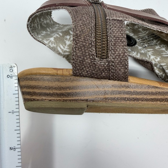 Blowfish Safari Brown Canvas Low wedge Sandals Size 10 - Picture 2 of 7